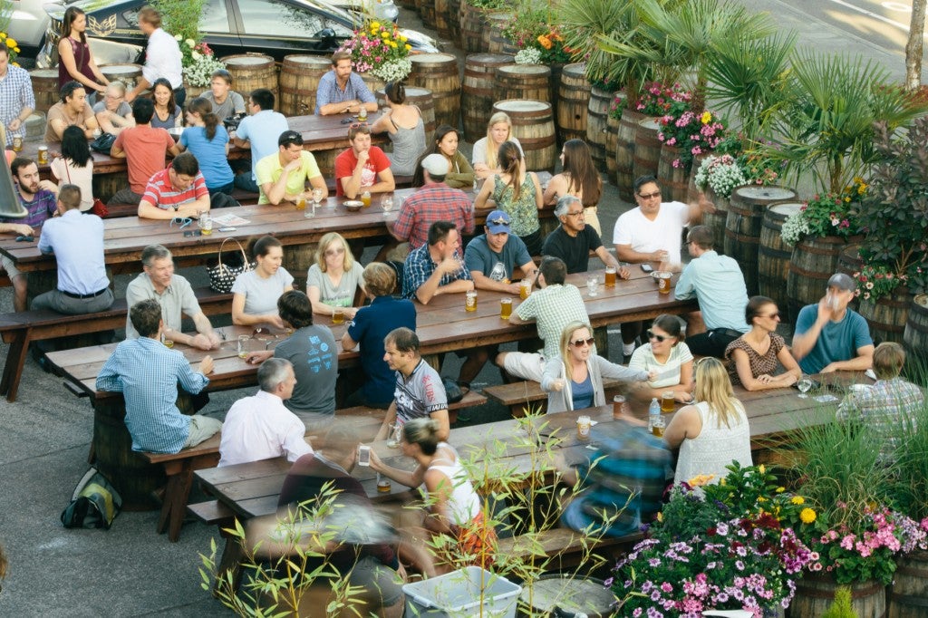 Fremont Brewing Urban Beer Garden
