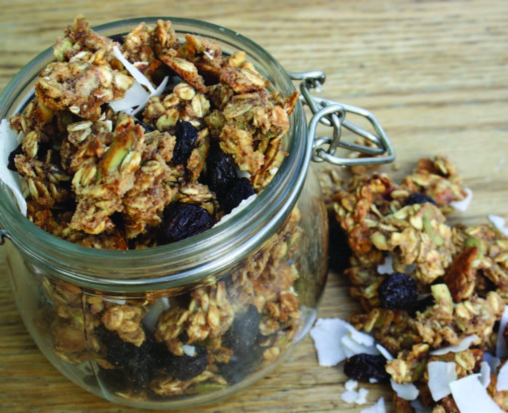 apple cinnamon granola