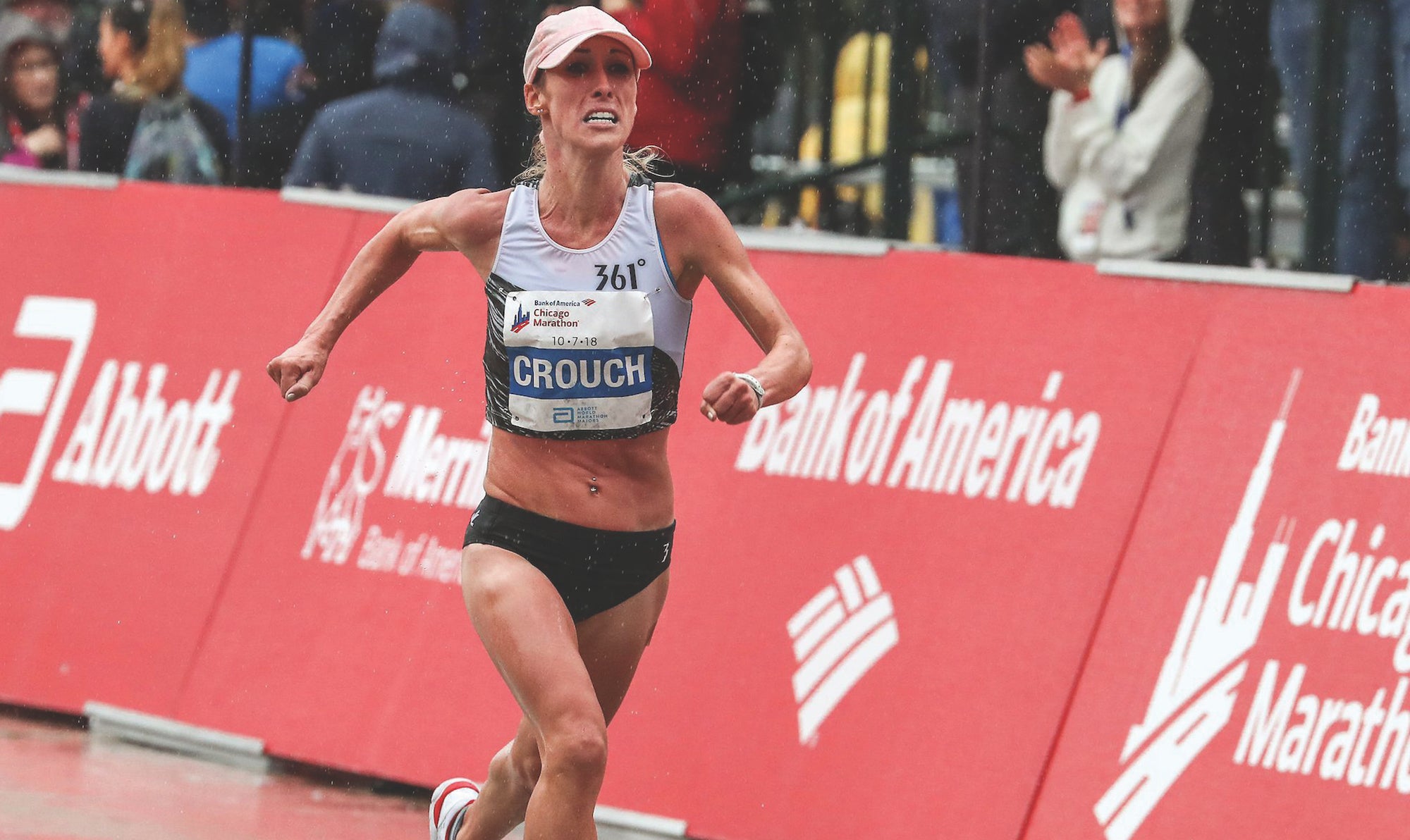 Sarah Crouch racing the 2018 Chicago Marathon. Photo by Kevin Morris.