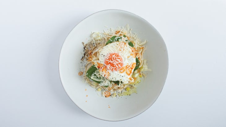 Spaghetti with egg