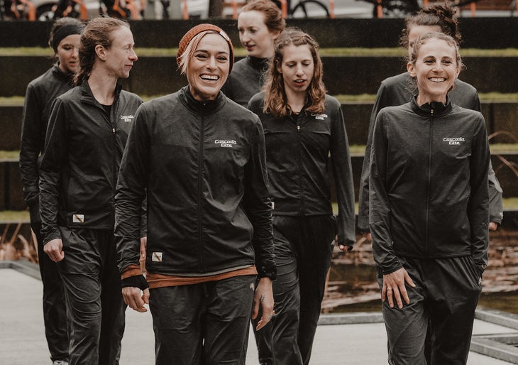 Cascadia Elite ladies with Amanda Phillips in front