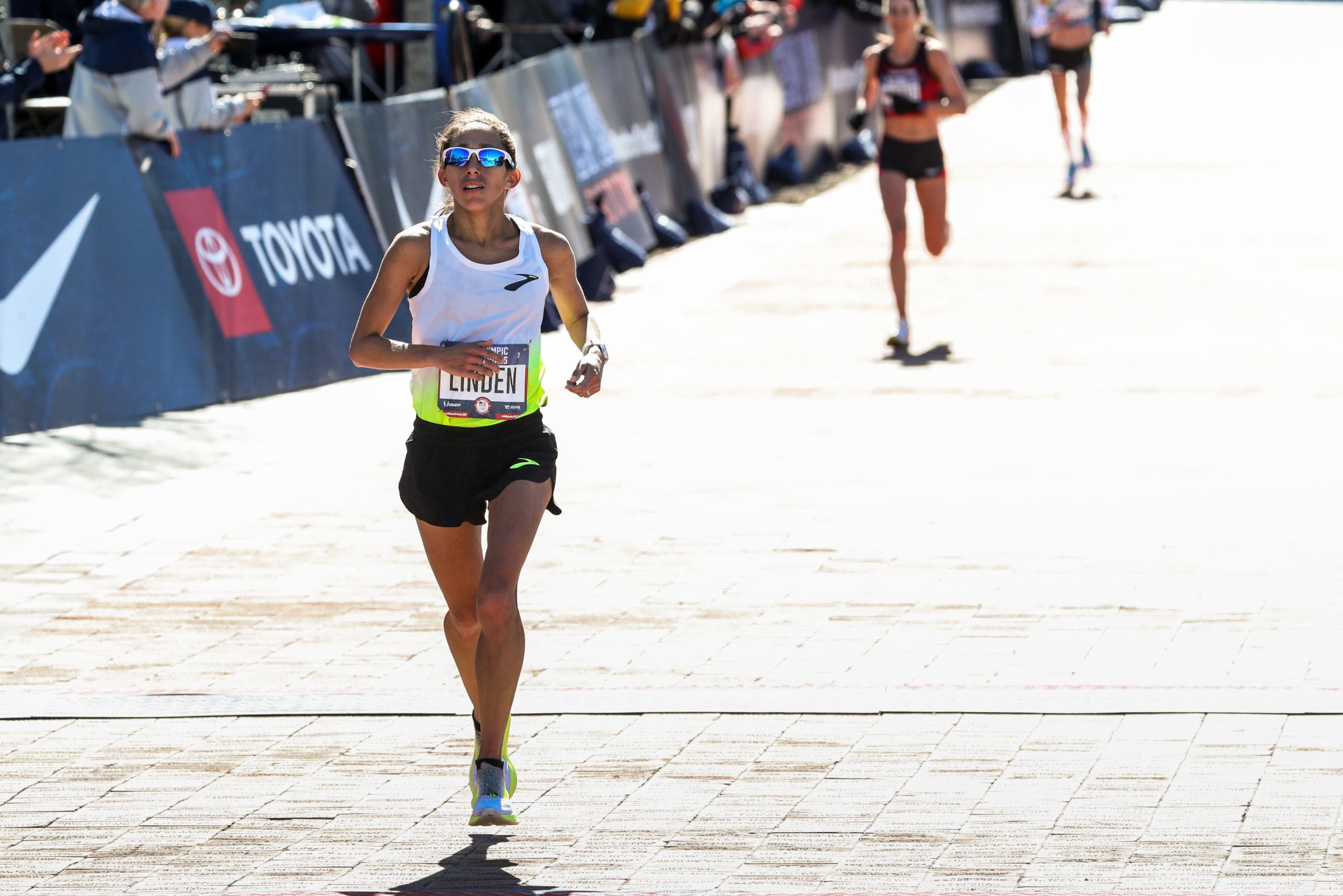 Des Linden Finishes Fourth at 2020 U.S. Olympic Marathon Trials